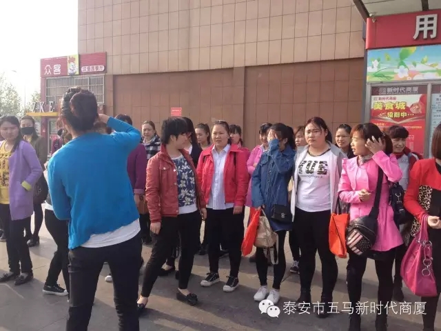 青春不言敗，愛(ài)拼才會(huì)贏。五馬店春季拔河比賽實(shí)況記錄！