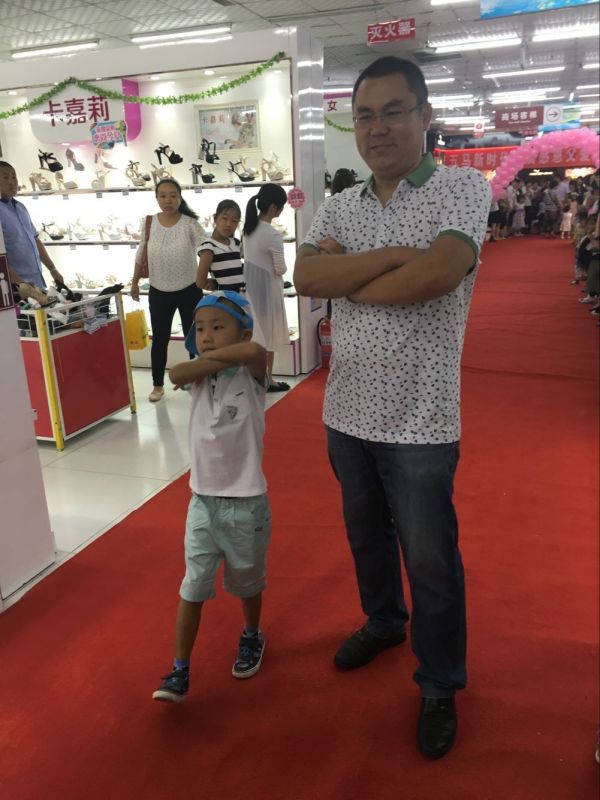 回顧精彩現(xiàn)場(chǎng) | 2016五馬新時(shí)代首屆感恩父愛(ài)時(shí)裝發(fā)布會(huì)落幕！